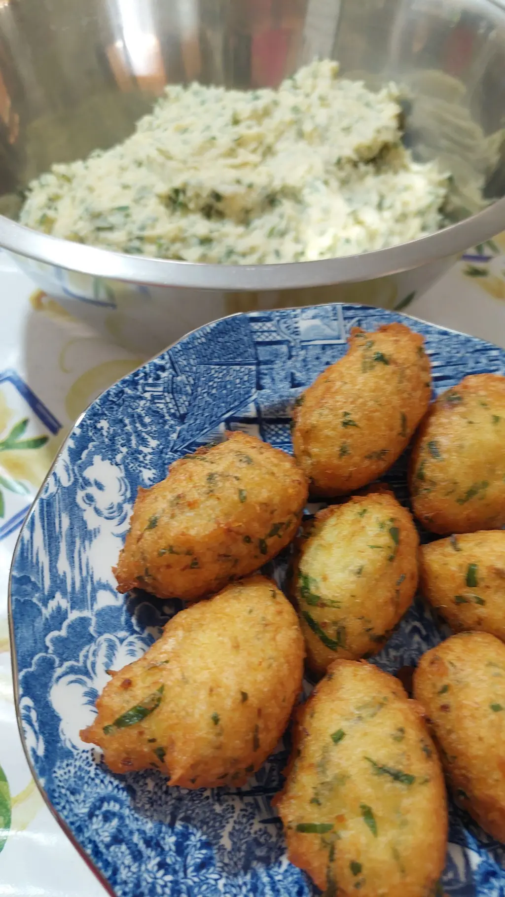 Bolinhos de bacalhau 200g (congelado)