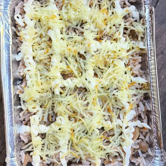 Arroz de Forno com Ricota, Molho Vermelho, Shitake, Requeijão e Provolone 600g (Congelado)